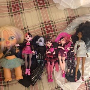 Stylish Fashion Dolls Set